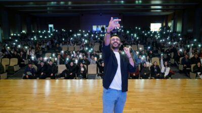 Motivasyon Günleri kapsamında düzenlenen programda Gri Koç, 
gençlere sınav sürecine