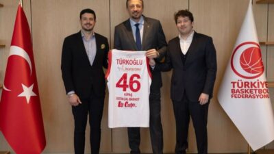 Kahramanmaraş’ın basketboldaki gururu Kipaş İstiklal Spor, TBF Başkanı Hidayet Türkoğlu
