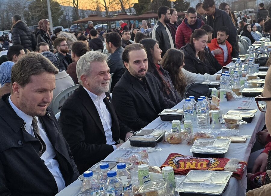 Kahramanmaraş Sütcü İmam Üniversitesi’nde okuyan gençler Pusula Maraş tarafından bu