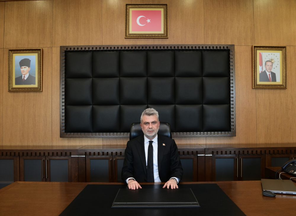 Büyükşehir Belediye Başkanı Fırat Görgel, Ramazan Bayramı dolayısıyla yayımladığı kutlama