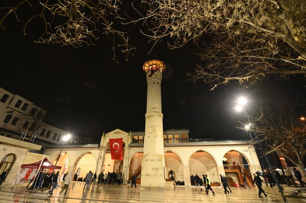 Kahramanmaraş Büyükşehir Belediyesi, "Ramazan Neşesi" mottosuyla gerçekleştirdiği dev organizasyonlarla hem