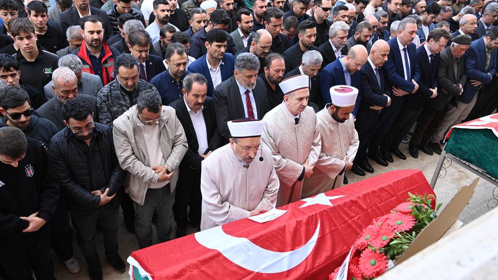 Geçtiğimiz gün Onikişubat Ayser Çalık Ortaokulu’nda meydana gelen silahlı saldırıda
hayatını
