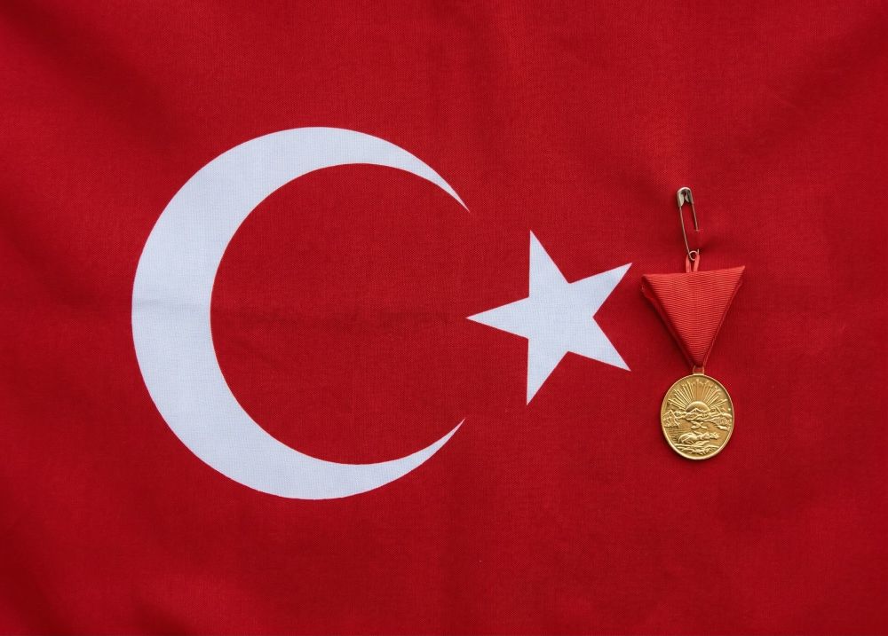 Kahramanmaraş Büyükşehir Belediye Başkanı Fırat Görgel, şehre İstiklal Madalyası verilişinin