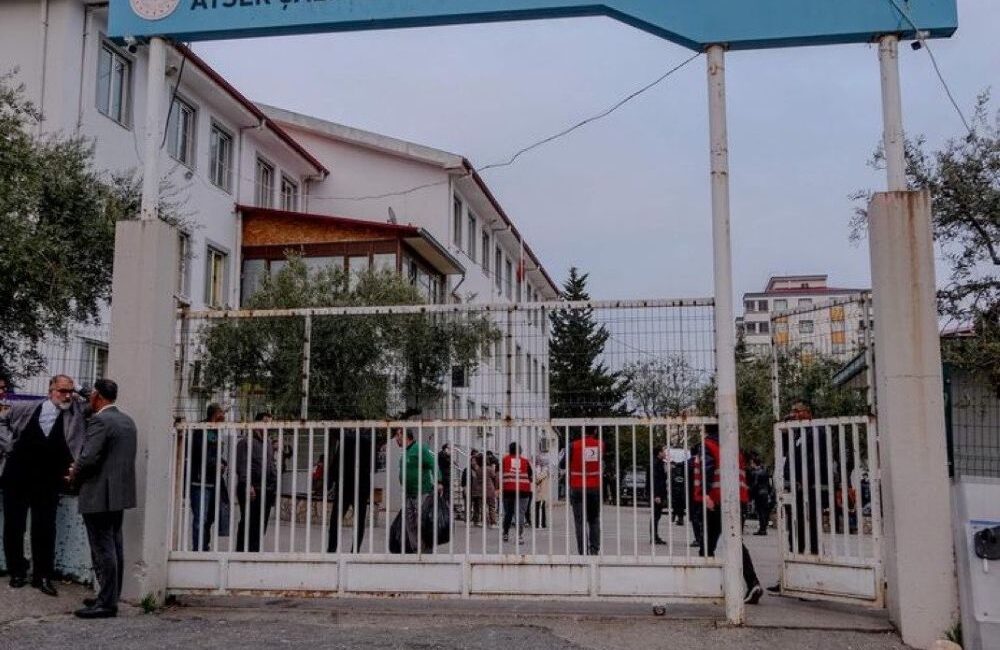 Ayser Çalık Ortaokulu'nda yaşanan saldırı olayı sonrasında önemli bir karar