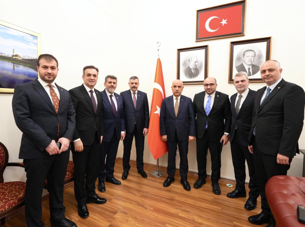 Büyükşehir Belediye Başkanı Fırat Görgel ve beraberindeki Kahramanmaraş heyeti, İçişleri