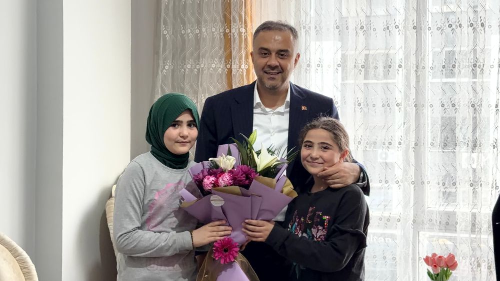 Onikişubat Belediye Başkanı Hanifi Toptaş, okul saldırısının ardından başlattığı ziyaretlerini