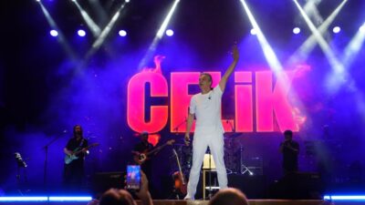 KAFUM Fuar Alanı’nda gerçekleşen etkinliklerde Türk pop müziğinin efsane ismi