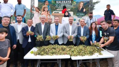 Onikişubat Belediye Başkanı Hanifi Toptaş, Kahramanmaraş’ın Karadeniz’i olarak anılan Kalekaya
Mahallesi’nde