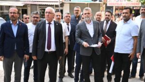 Kahramanmaraş Büyükşehir Belediye Başkanı Fırat Görgel, yerleşim yerlerinin ihtiyaçlarını yerinde