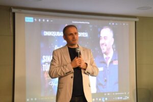 Onikişubat Belediyesi, üniversite sınavlarına hazırlanan gençlere destek vermek amacıyla düzenlediği