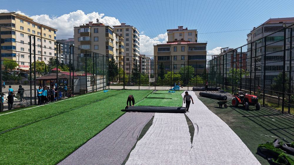 Büyükşehir Belediyesi, yaz ayları öncesi park ve mesire alanlarında bakım