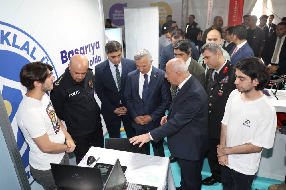 Kahramanmaraş İstiklal Üniversitesi (KİÜ), Cumhurbaşkanlığı İletişim Başkanlığı tarafından
düzenlenen, “Devlet Teşvikleri