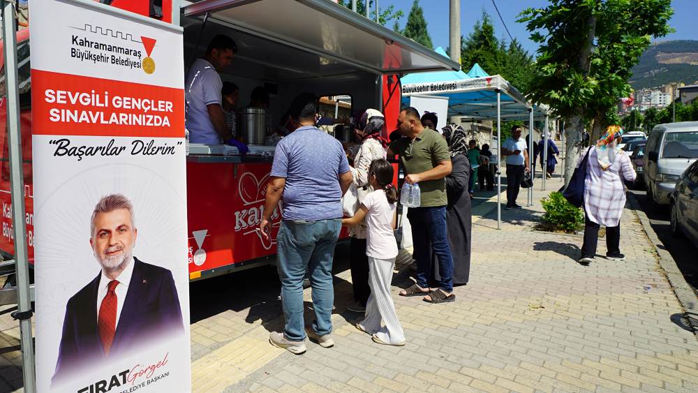 Büyükşehir Belediyesi, LGS’de hem öğrencilerin hem de velilerin sınav stresini