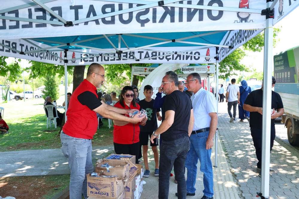 Kahramanmaraş’ın Onikişubat ilçesinde binlerce öğrenci Yükseköğretim Kurumları Sınavı’nda ter
dökerken, Onikişubat