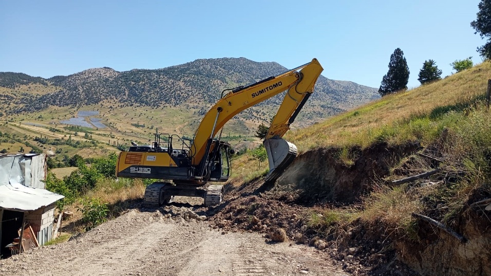 Kahramanmaraş Büyükşehir Belediyesi, şehir merkezinin yanı sıra ilçelerde ve kırsal