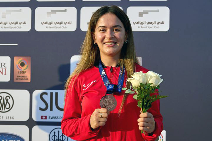 Büyükşehir’in milli sporcusu Rümeysa Pelin Kaya, 
Katar’daki ISSF Dünya Kupası