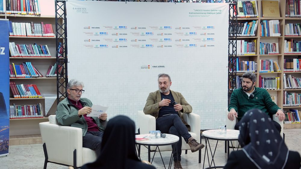 Büyükşehir Belediyesi’nin düzenlediği “Bir Kusurlu Rüya: Öykü Yazmak” söyleşisinde usta