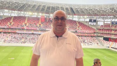 Dulkadiroğlu Belediye Başkanı Mehmet Akpınar, Kahramanmaraş İstiklal Spor’un başlattığı destek
