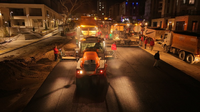 Kahramanmaraş Büyükşehir Belediyesi, altyapısı tamamlanan arterleri kalıcı ve modern üstyapıyla