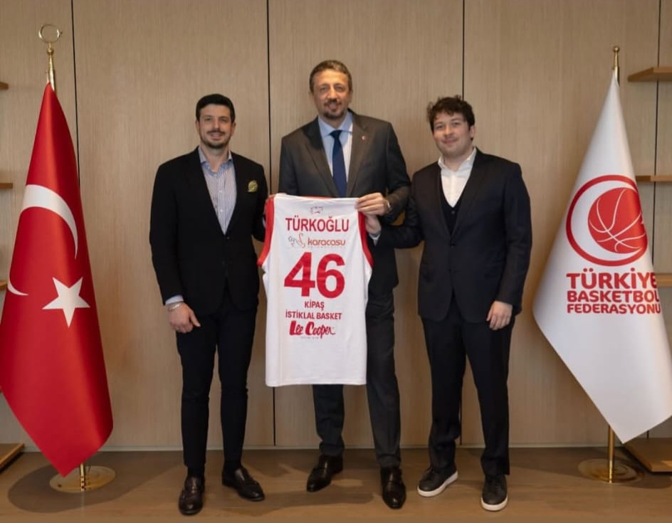 Kahramanmaraş’ın basketboldaki gururu Kipaş İstiklal Spor, TBF Başkanı Hidayet Türkoğlu