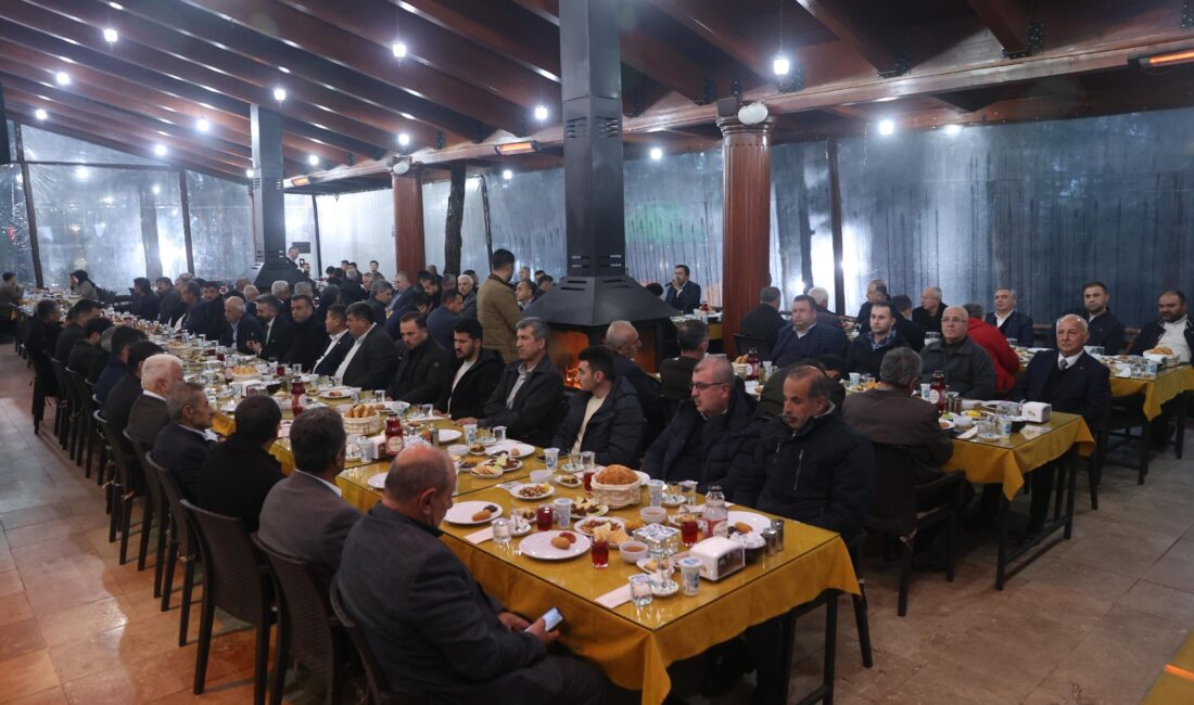 Dulkadiroğlu Belediye Başkanı Mehmet Akpınar, Ramazan ayı dolayısıyla Dulkadiroğlu ilçesinde