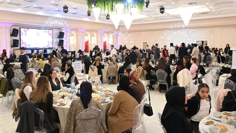 Büyükşehir Belediyesi, 8 Mart Dünya Kadınlar Günü dolayısıyla kadın personeller