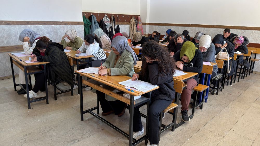 Büyükşehir Belediyesinin gençlik markası Pusula Maraş tarafından düzenlenen ücretsiz YKS