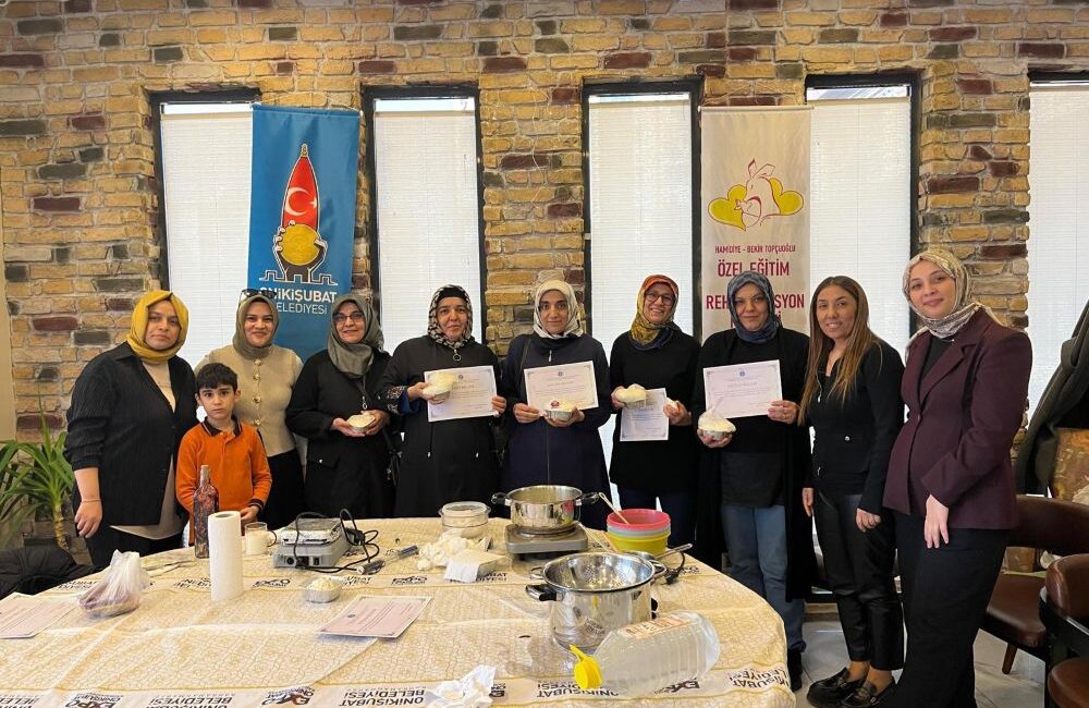 Onikişubat Belediyesi ve Kahramanmaraş İstiklal Üniversitesi iş birliğiyle düzenlenen atölyelerde