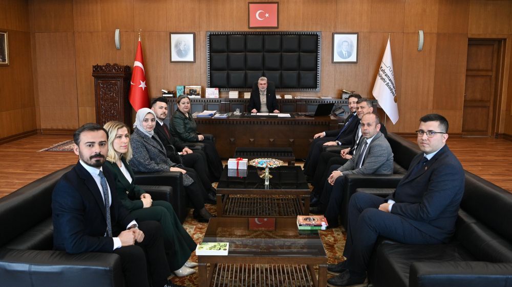 Büyükşehir Belediye Başkanı Fırat Görgel, 62. Kütüphane Haftası kapsamında İl