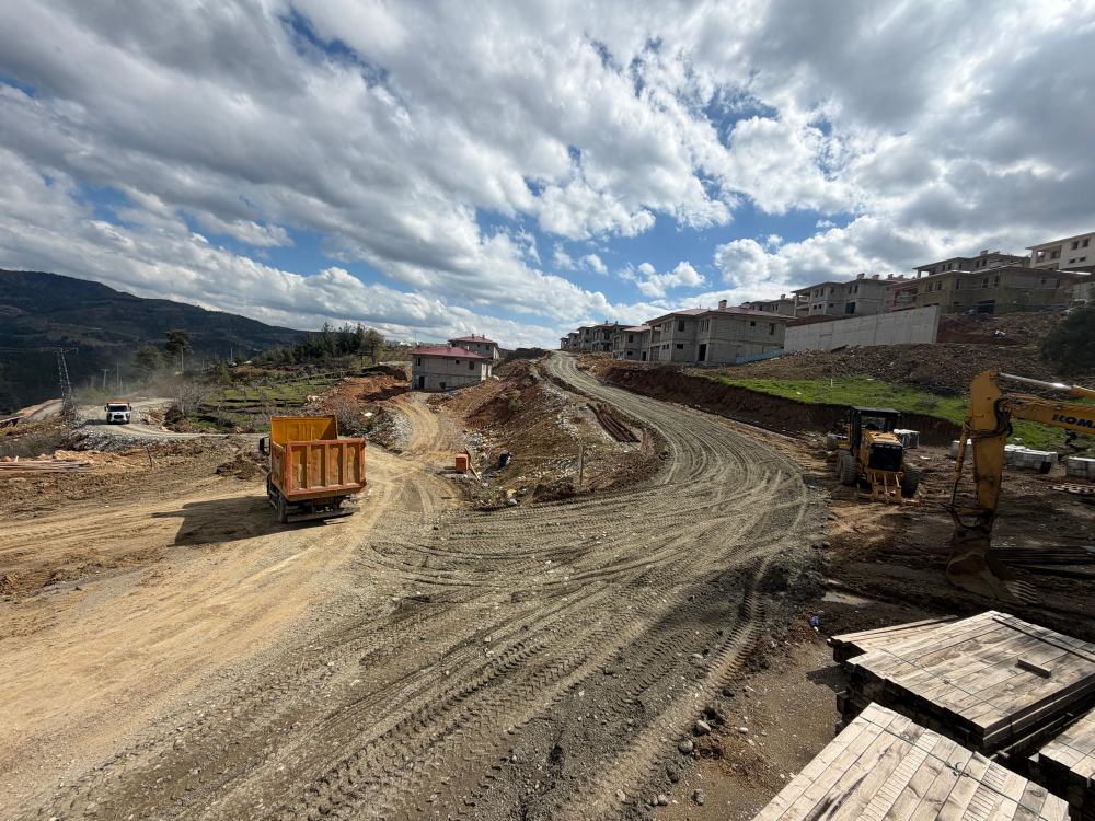 Onikişubat Belediyesi, kırsal bölgelerdeki yaşam kalitesini artırmak ve ulaşım konforunu