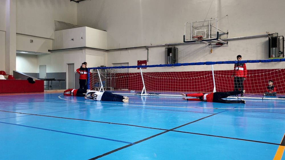 Kahramanmaraş Büyükşehir Belediyesi’nin uluslararası standartlardaki Hacı Bayram Veli Goalball Sahası,