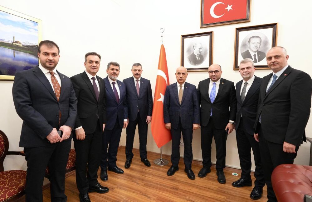 Büyükşehir Belediye Başkanı Fırat Görgel ve beraberindeki Kahramanmaraş heyeti, İçişleri