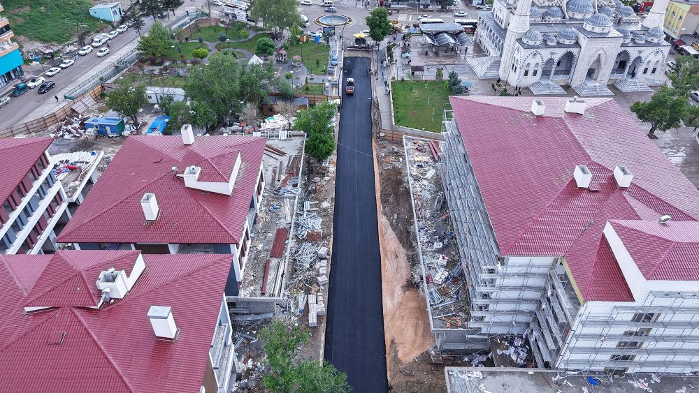 Kahramanmaraş Büyükşehir Belediyesi, Afşin ilçe merkezinin en yoğun ulaşım akslarından