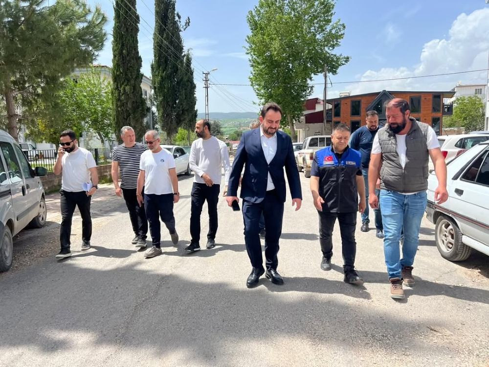 Kahramanmaraş Büyükşehir Belediyesi, ulaşım yatırımları kapsamında Pazarcık ilçe merkezinde dev