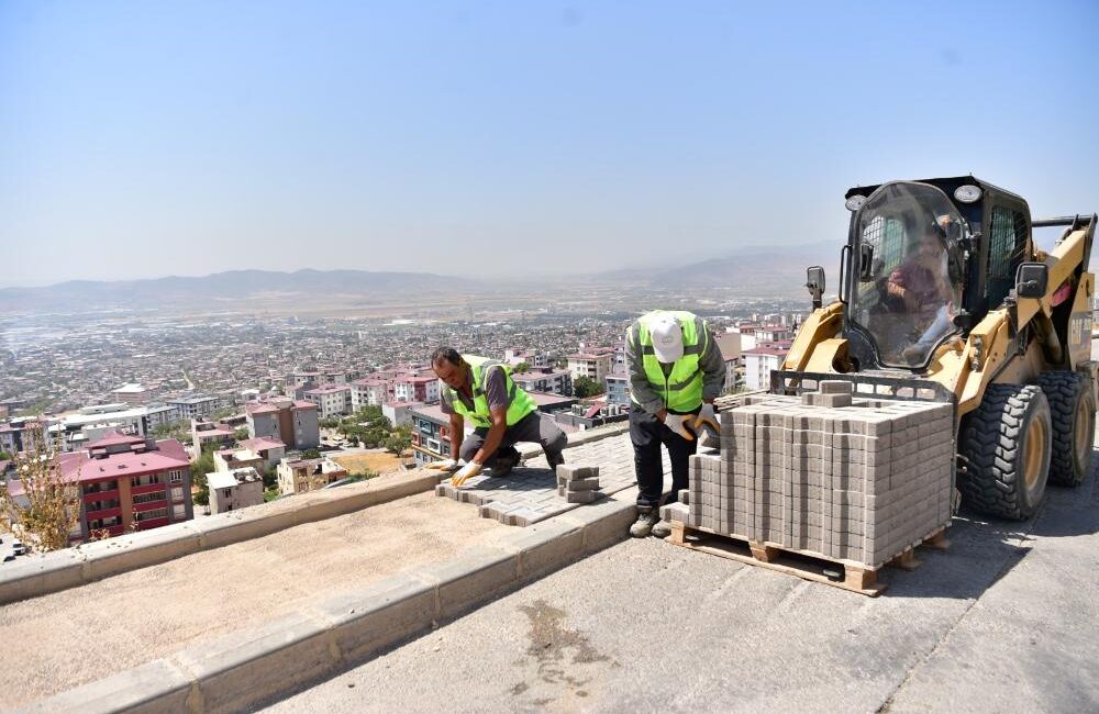 Dulkadiroğlu Belediyesi, ilçe genelinde sürdürdüğü üstyapı hamlelerine hız kesmeden devam