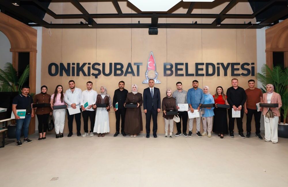 Onikişubat Belediye Başkanı Hanifi Toptaş, belediyeciliği sadece fiziki yatırımlardan ibaret