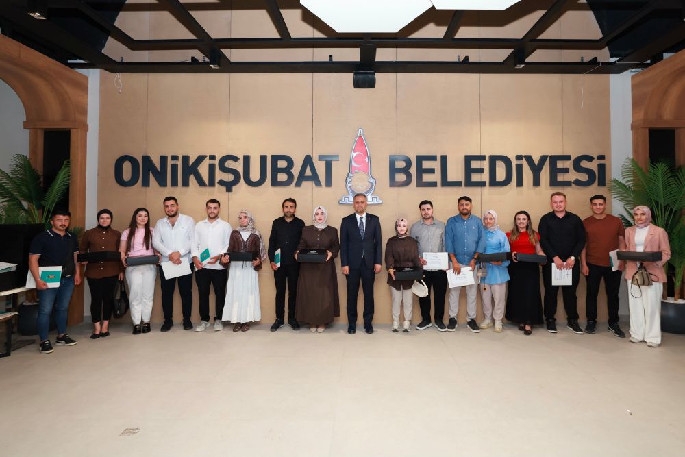 Onikişubat Belediye Başkanı Hanifi Toptaş, belediyeciliği sadece fiziki yatırımlardan ibaret