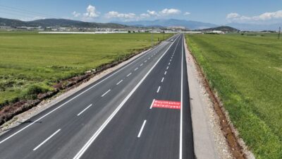 Büyükşehir Belediyesi, şehir genelinde başlattığı asfalt seferberliğini bu hafta da