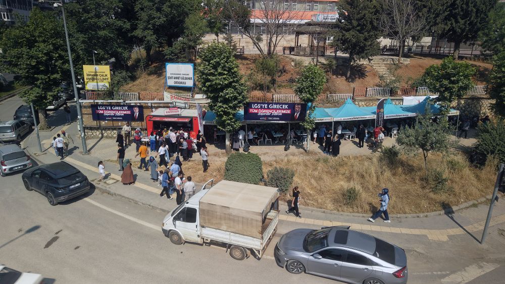 Kahramanmaraş Büyükşehir Belediyesi, LGS sınav gününde öğrencilere ücretsiz toplu taşıma