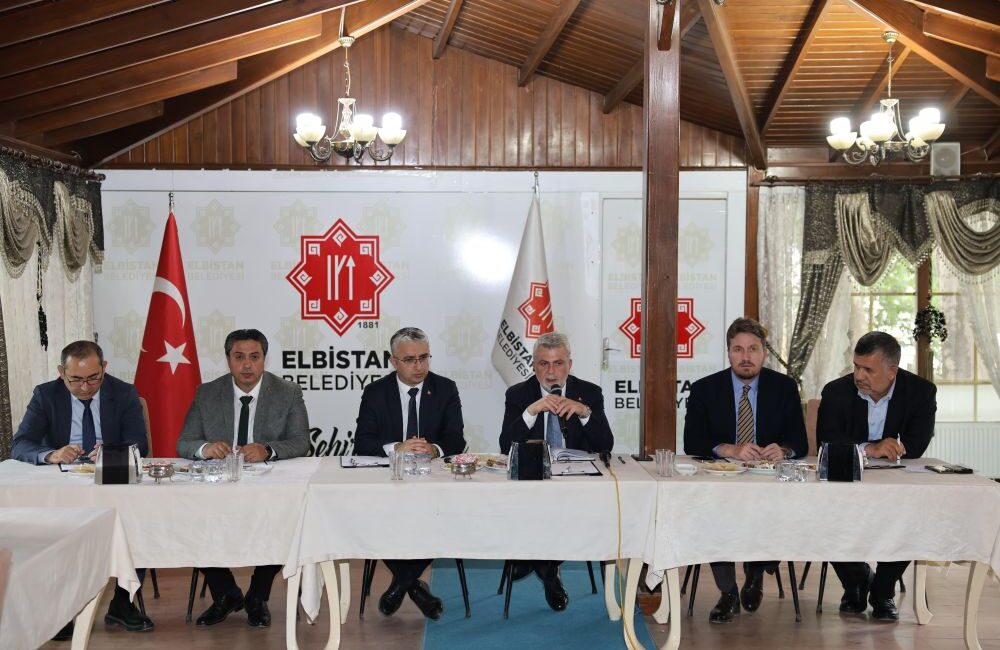Kahramanmaraş Büyükşehir Belediye Başkanı Fırat Görgel, Elbistan’da yürütülen dev projeleri
