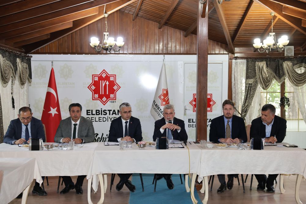 Kahramanmaraş Büyükşehir Belediye Başkanı Fırat Görgel, Elbistan’da yürütülen dev projeleri