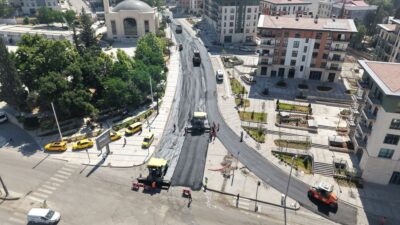 Büyükşehir Belediyesi, Zübeyde Hanım Caddesi’ni baştan sona yenileyen projenin ikinci