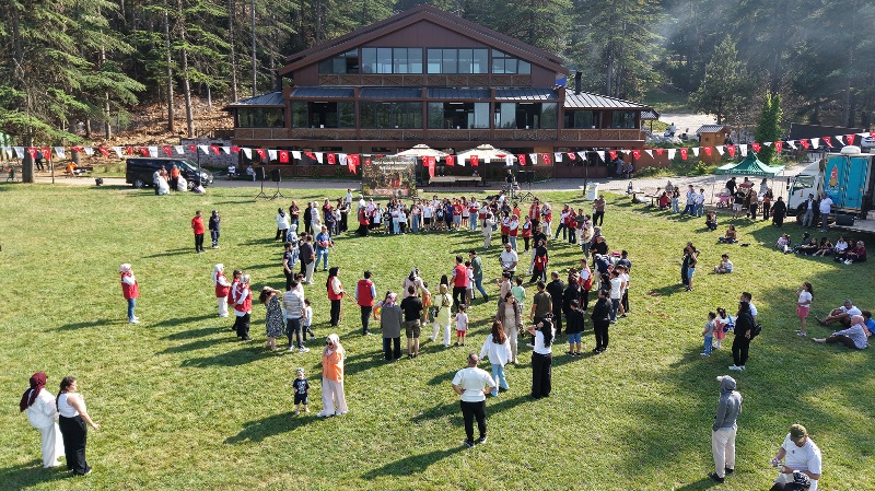 Kahramanmaraş Büyükşehir Belediyesi öncülüğünde düzenlenen etkinlikte, şehit ve gazi çocukları