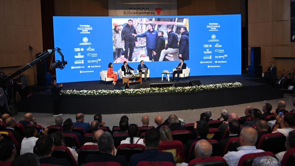Çevre, Şehircilik ve İklim Değişikliği Bakanı Murat Kurum’un katılımıyla düzenlenen
“Dirençli