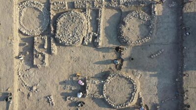 Kahramanmaraş’ın zengin geçmişine ışık tutan Domuztepe Höyüğü’ndeki arkeolojik kazı çalışmalarını