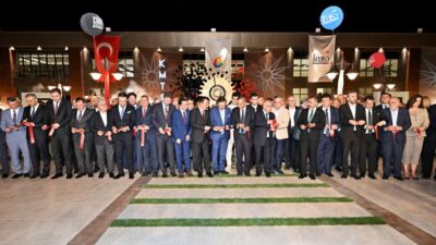 Modern mimarisi ve teknolojik altyapısıyla hizmete giren yeni bina; kentin