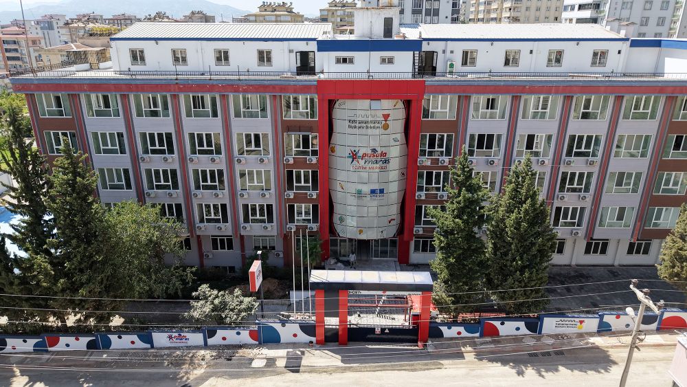 Şehit Akif Akçadağ Anadolu Lisesi’nde düzenlenen seviye tespit sınavına binlerce