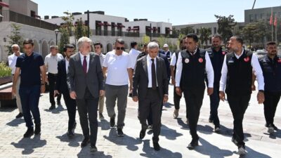Vali Mükerrem Ünlüer ile birlikte Trabzon Caddesi Kentsel Tasarım Alanı