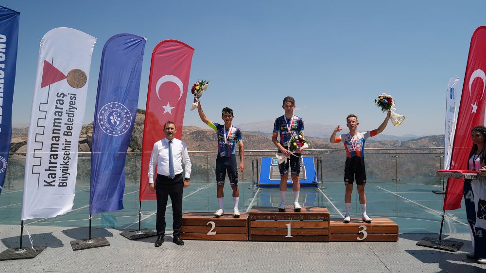 Büyükşehir Belediyesi öncülüğünde düzenlenen 3. Uluslararası Kahramanmaraş
Bisiklet Yarışması ‘Tour Of