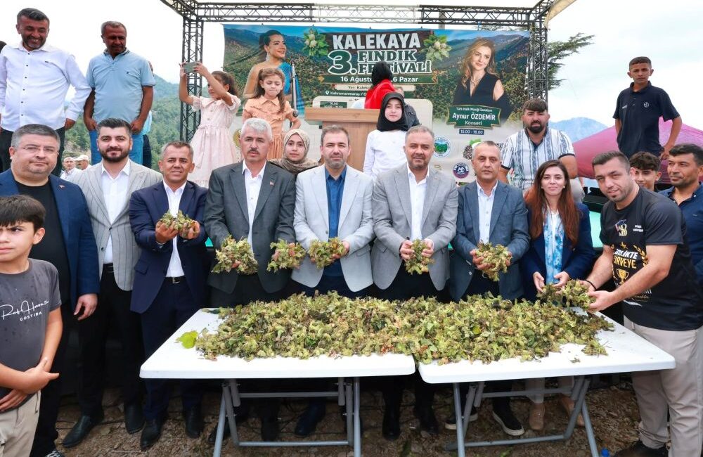 Onikişubat Belediye Başkanı Hanifi Toptaş, Kahramanmaraş’ın Karadeniz’i olarak anılan Kalekaya
Mahallesi’nde